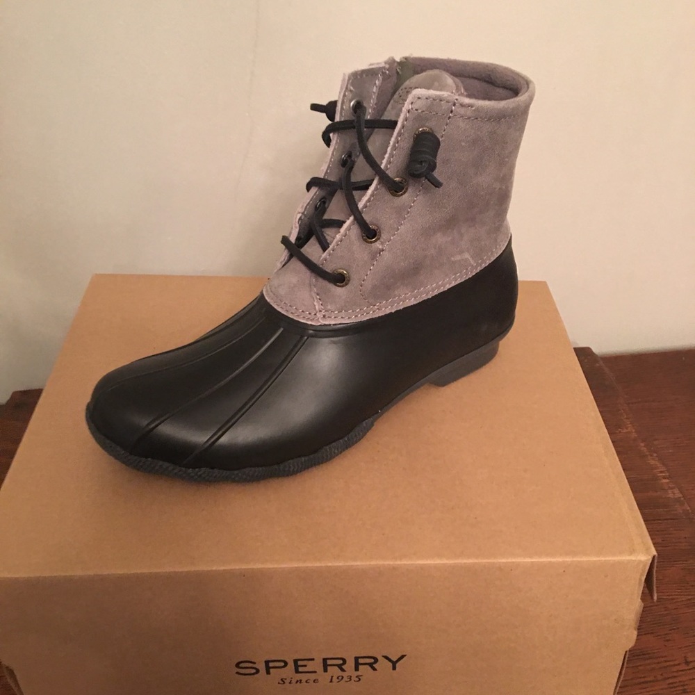 Sperry Boots: Black and Gray (Size: 8)